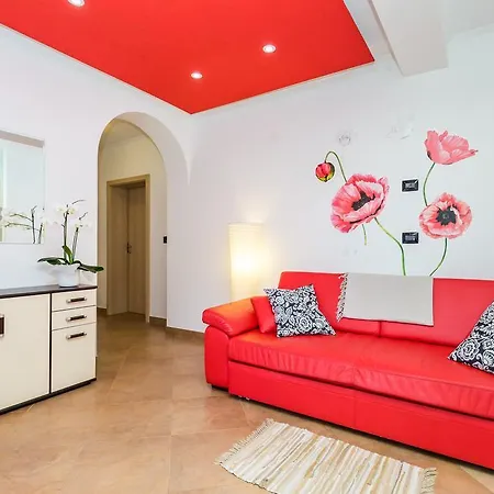 Dalia Apartment *