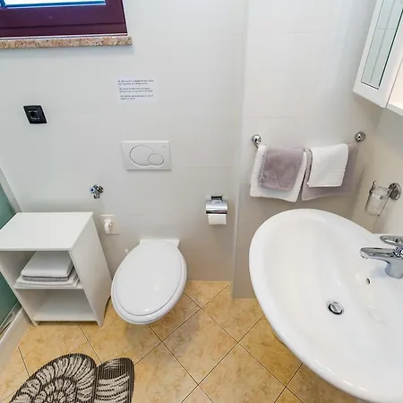 Dalia Apartment *